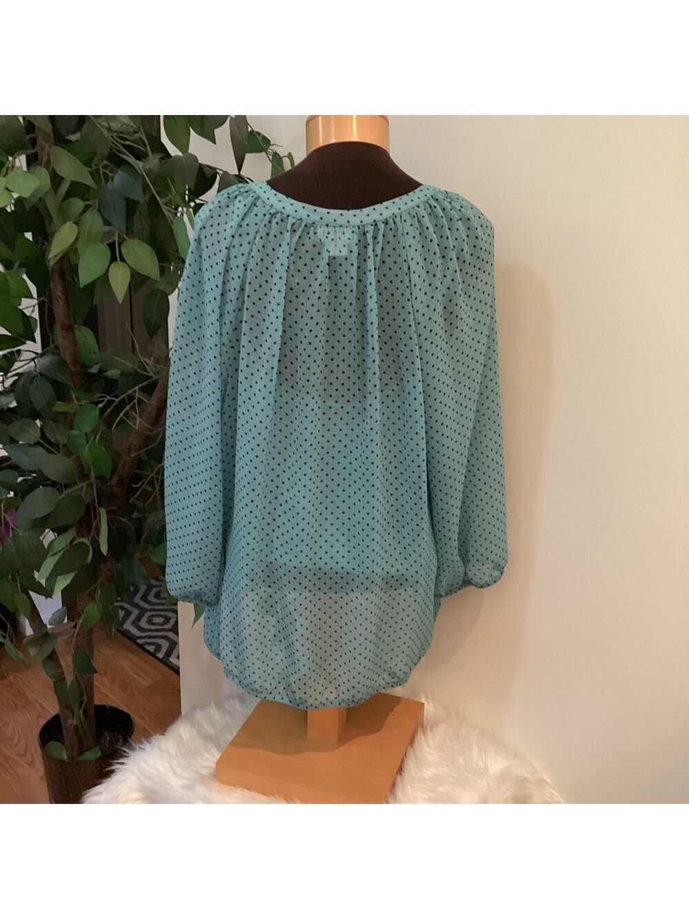 Liz Claiborne Woman’s XL blouse with matching cami tealish green with bl… - Picture 3 of 15